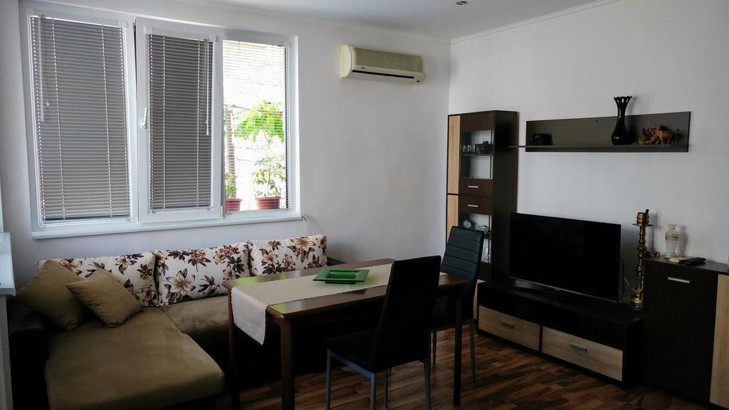 Single Apartment Elit Chernomorets Dış mekan fotoğraf